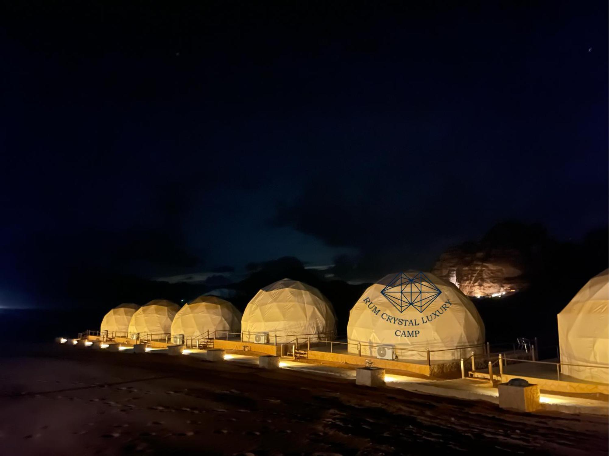 Rum Crystal Luxury Camp Wadi Rum Esterno foto