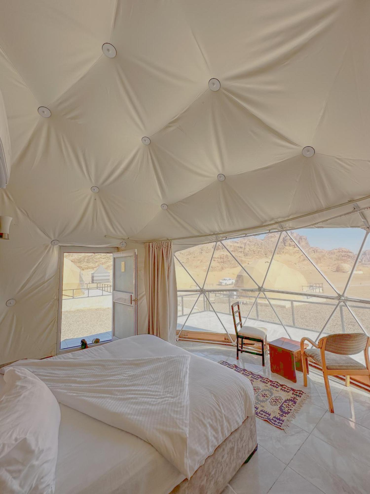 Rum Crystal Luxury Camp Wadi Rum Esterno foto