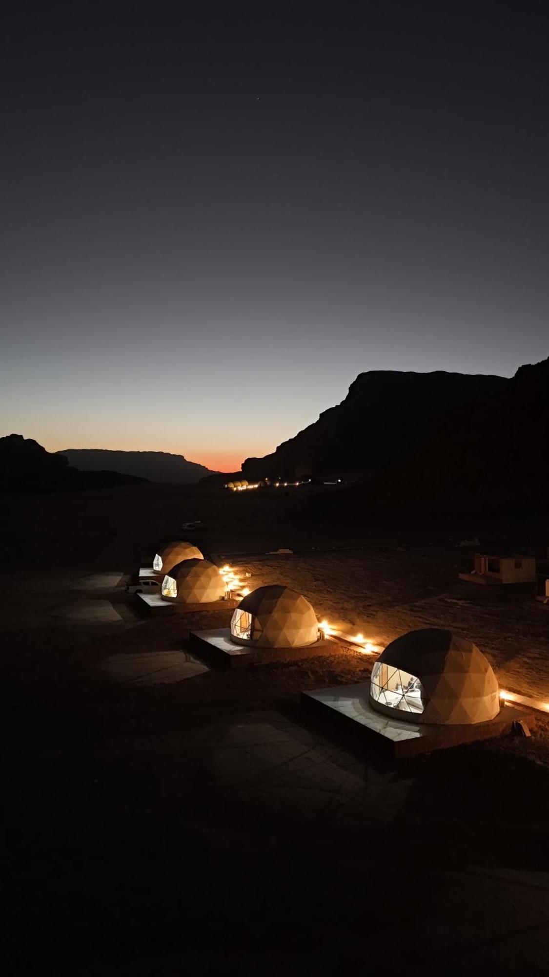 Rum Crystal Luxury Camp Wadi Rum Esterno foto