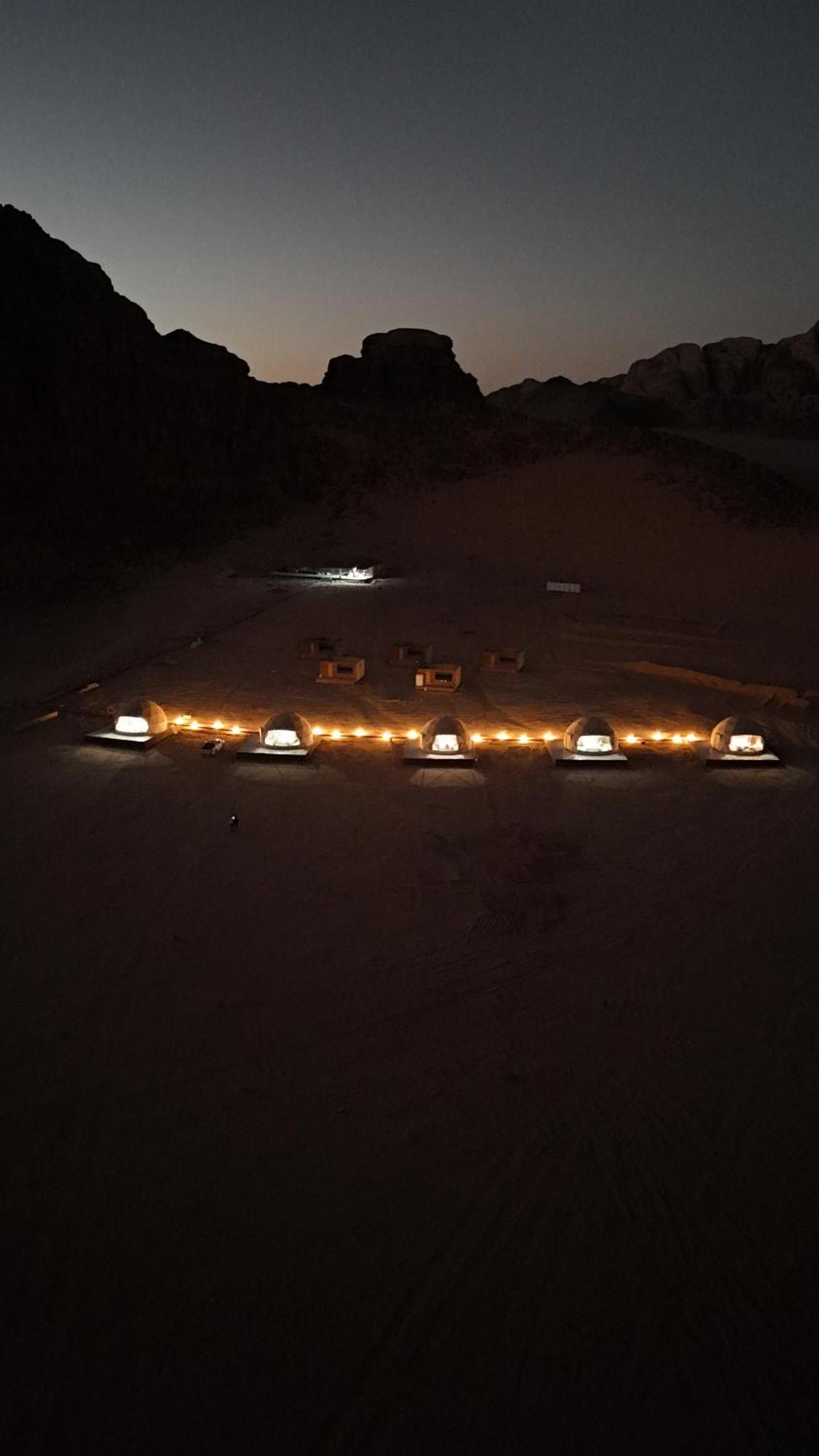 Rum Crystal Luxury Camp Wadi Rum Esterno foto