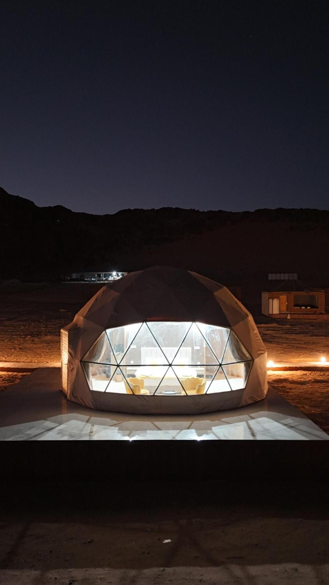Rum Crystal Luxury Camp Wadi Rum Esterno foto
